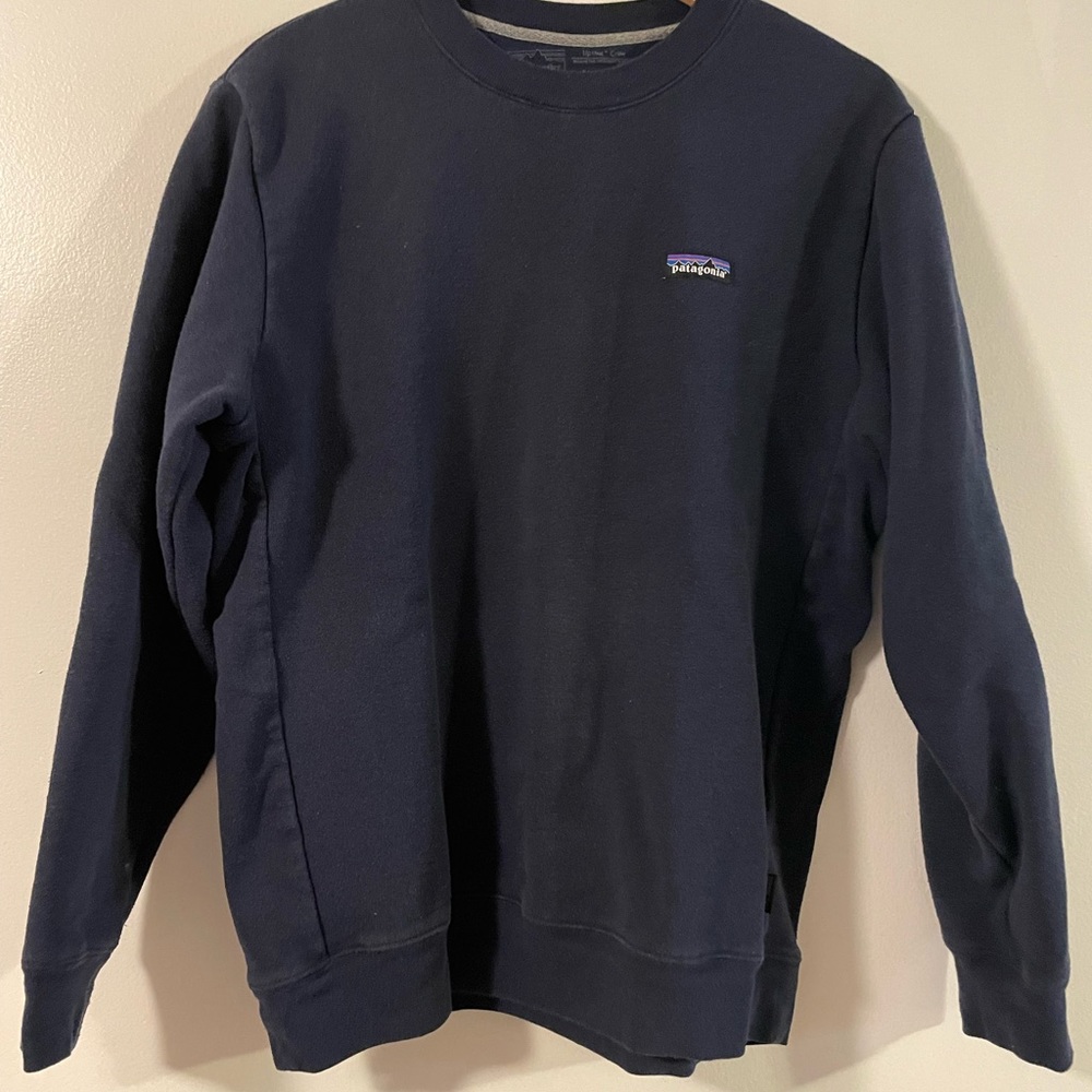 Patagonia Men’s Navy Crew Neck Sweater